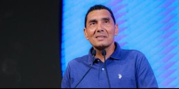 جوهر نبيل وزير الشباب والرياضة