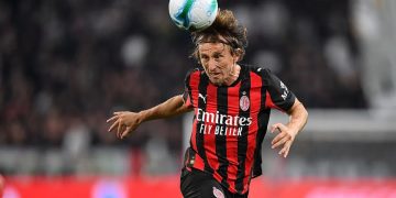 لوكا مودريتش لاعب ميلان