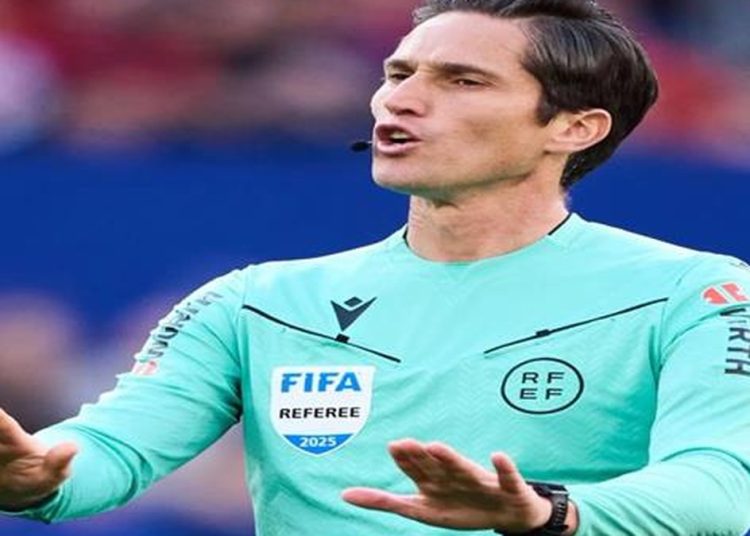 حكم مباراة ريال مدريد وراسينج سانتاندير