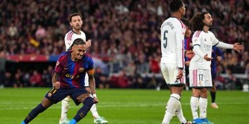 رافينيا يواصل هوايته المفضلة أمام ريال مدريد