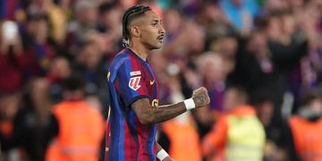 رافينيا يعادل ميسي في رقم مميز بالدوري الإسباني