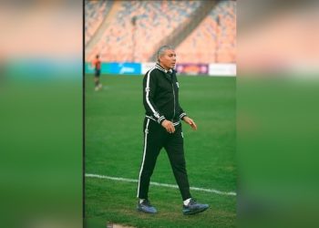 خاص.. ديروط يتعاقد مع طه شحاتة مديرًا فنيًا للفريق
