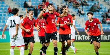 لاعبو منتخب مصر للناشئين يحتفلون بالفوز على العراق