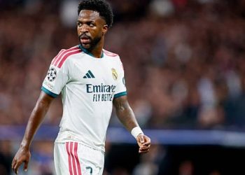 فينيسيوس يثير الجدل باحتفاله بفوز ريال مدريد على برشلونة