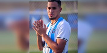 منتخب الجزائر يستدعي نذير بوعلي