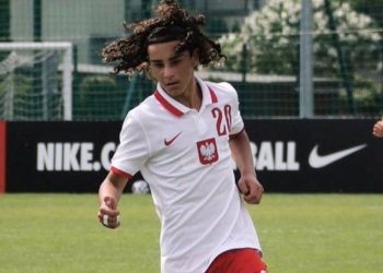 عصام عبد الحميد لاعب آيندهوفن