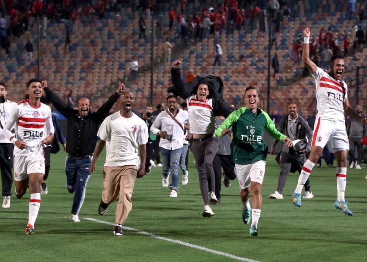 لاعبو الزمالك يحتفلون بالفوز على الجيش الرواندي في دوري أبطال أفريقيا