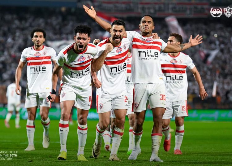 لاعبو الزمالك يحتفلون بعد التأهل إلى دور المجموعات في دوري أبطال أفريقيا